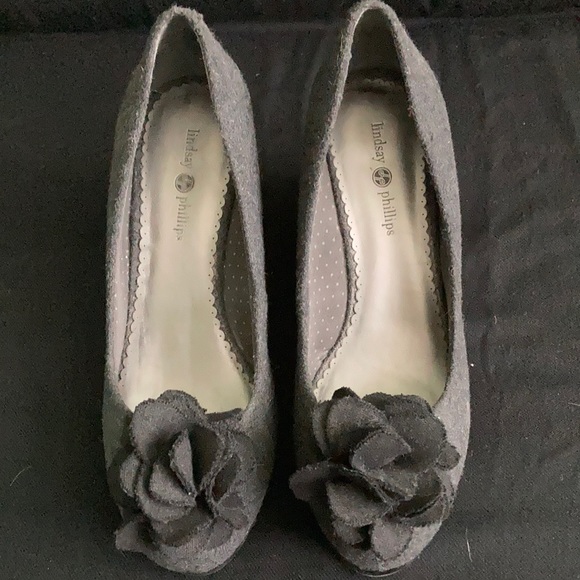 Lindsay Phillips Grey Flannel Wedges - Picture 2 of 5